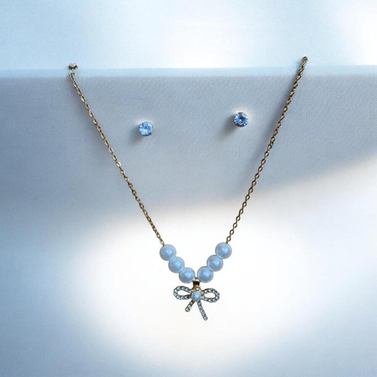 Pearl Bow Necklace Set